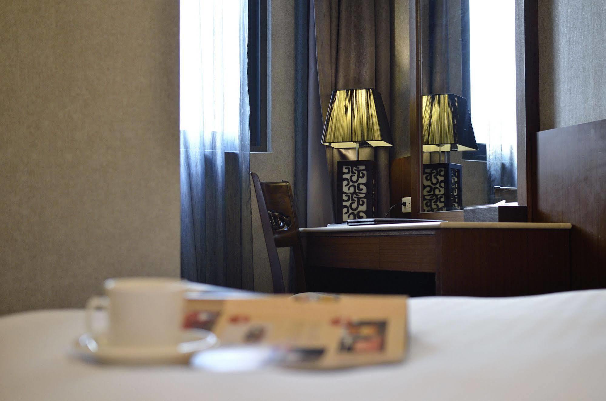 Guanko Hotel Chiayi City Exterior photo